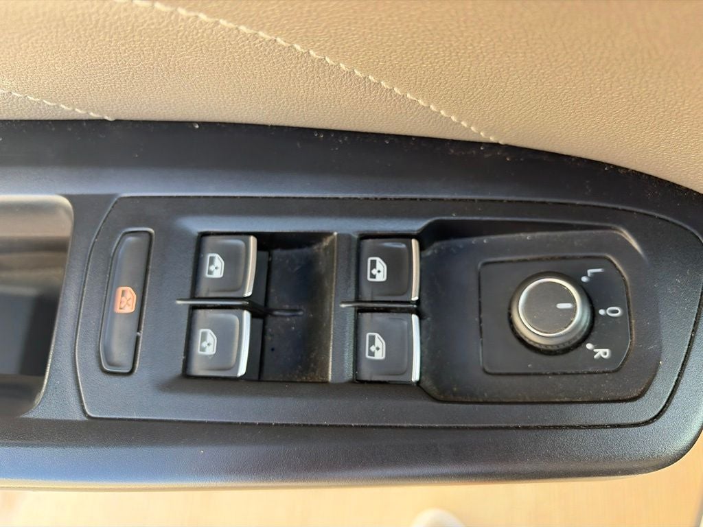 2021 Volkswagen Atlas 3.6L V6 SE w/Technology 7 Passenger