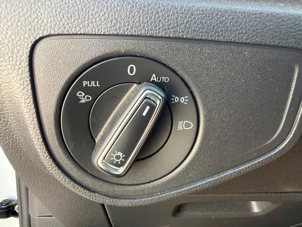 2021 Volkswagen Atlas 3.6L V6 SE w/Technology 7 Passenger