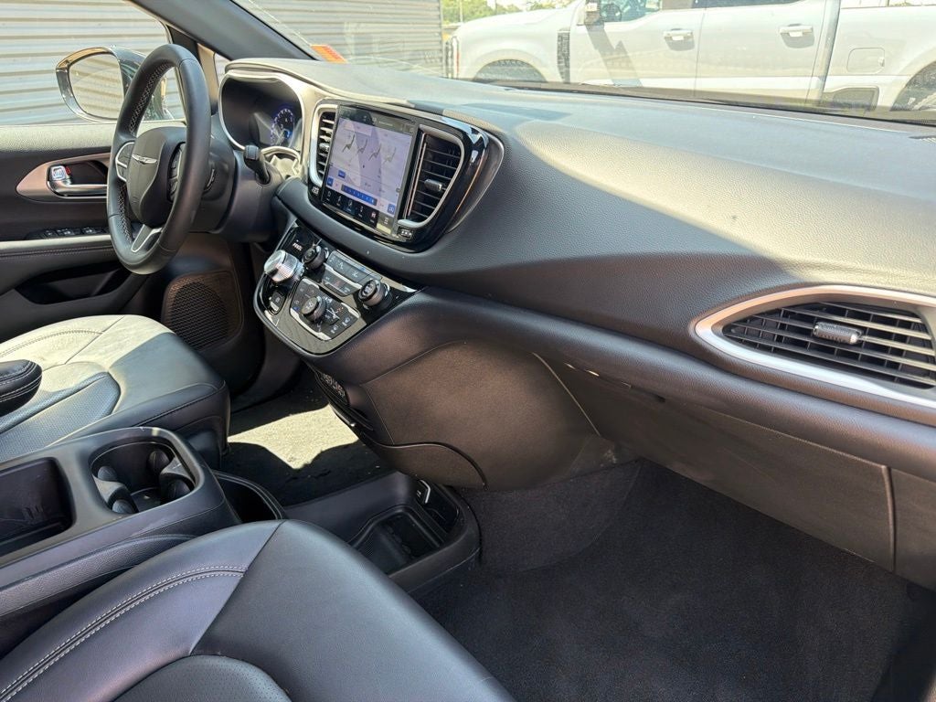 2025 Chrysler Pacifica Select 7 Passenger