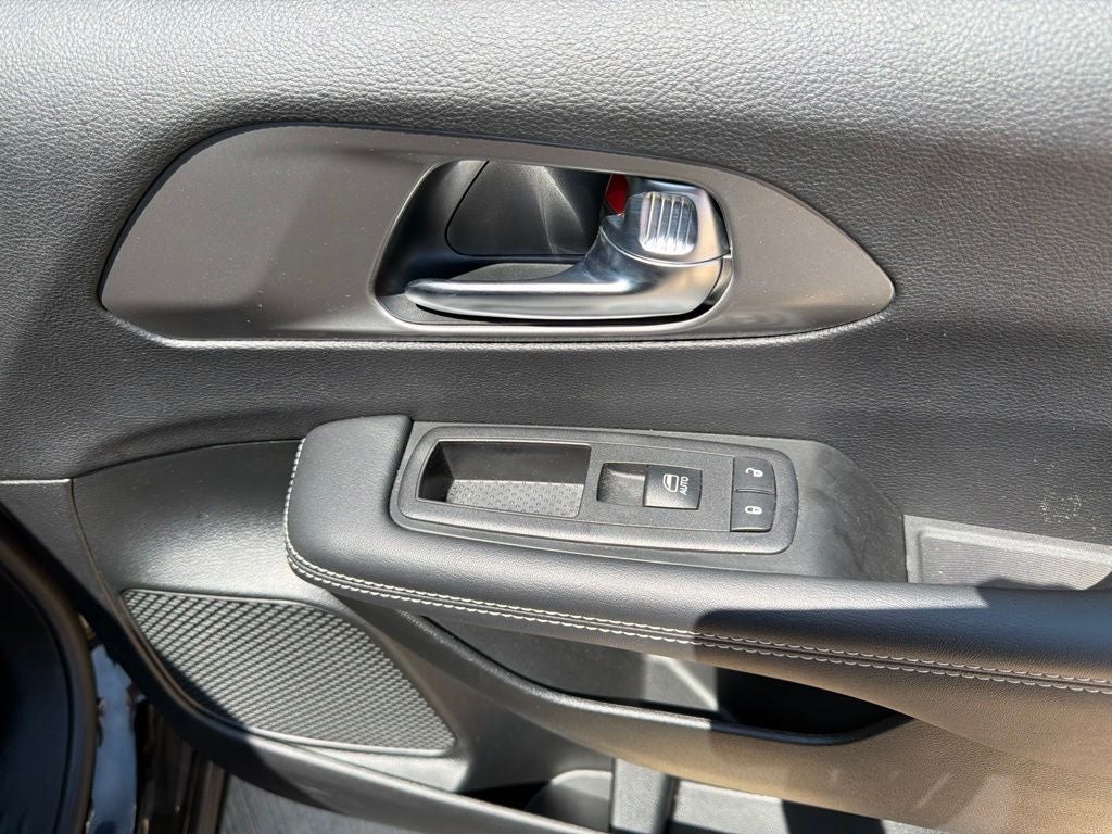 2025 Chrysler Pacifica Select 7 Passenger