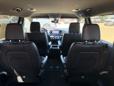 2025 Chrysler Pacifica Select 7 Passenger