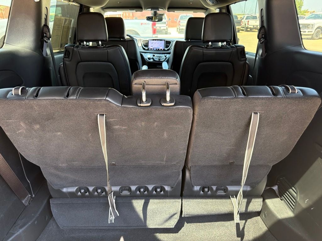 2025 Chrysler Pacifica Select 7 Passenger