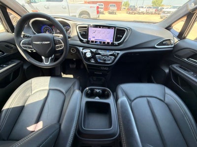 2025 Chrysler Pacifica Select 7 Passenger