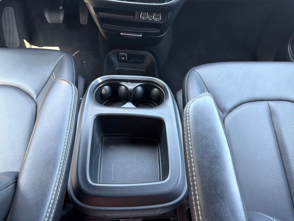 2025 Chrysler Pacifica Select 7 Passenger