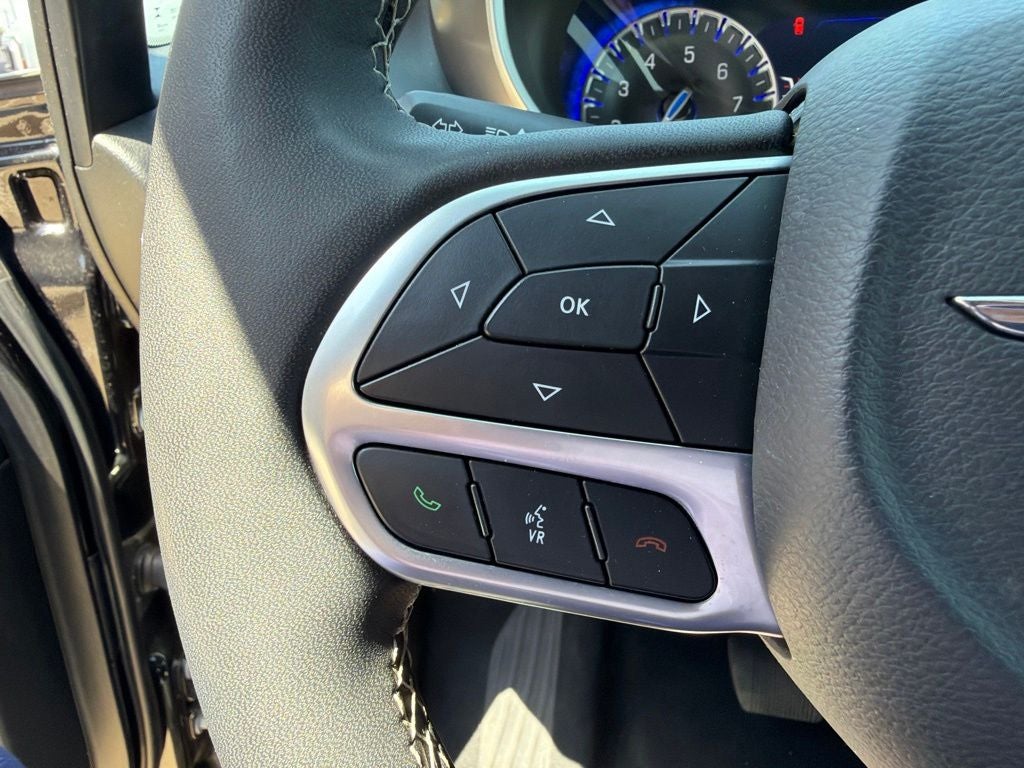 2025 Chrysler Pacifica Select 7 Passenger