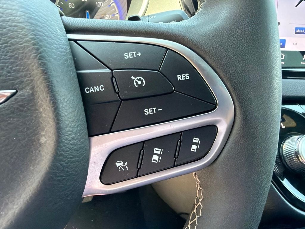 2025 Chrysler Pacifica Select 7 Passenger