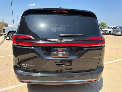 2025 Chrysler Pacifica Select 7 Passenger