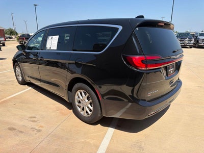2025 Chrysler Pacifica Select 7 Passenger