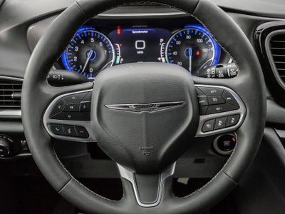 2025 Chrysler Pacifica Select 7 Passenger