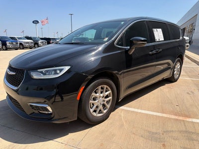 2025 Chrysler Pacifica Select 7 Passenger