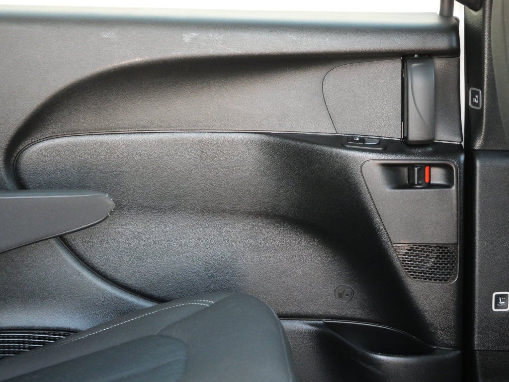 2023 Chrysler Pacifica Touring 7 Passenger