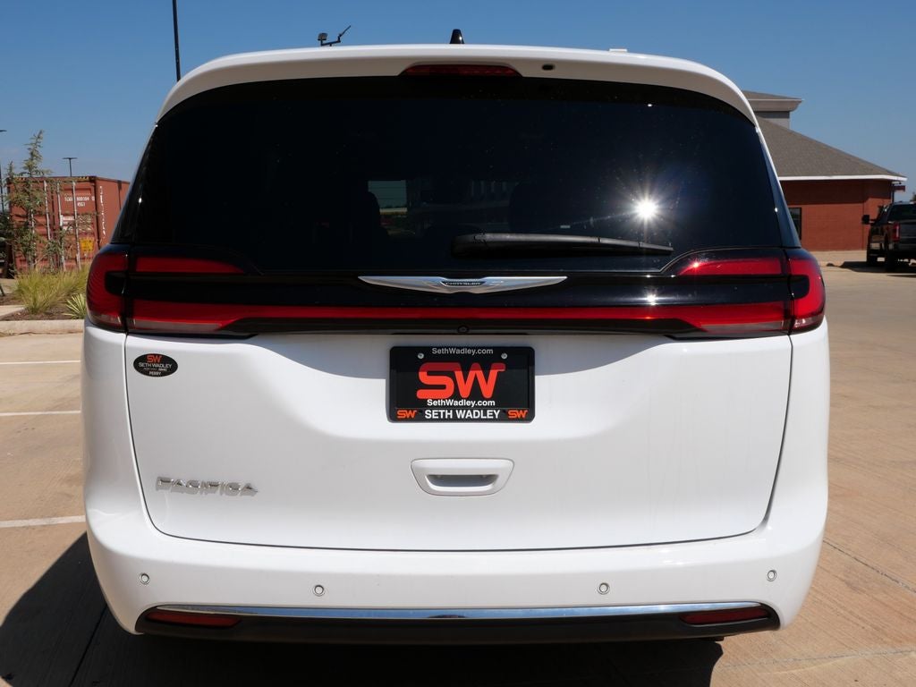 2023 Chrysler Pacifica Touring 7 Passenger