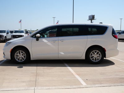 2023 Chrysler Pacifica Touring 7 Passenger