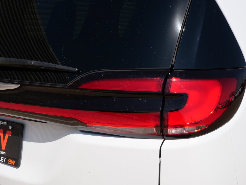 2023 Chrysler Pacifica Touring 7 Passenger