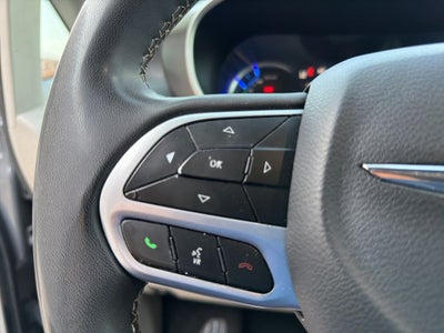 2022 Chrysler Pacifica Hybrid Touring L 7 Passenger