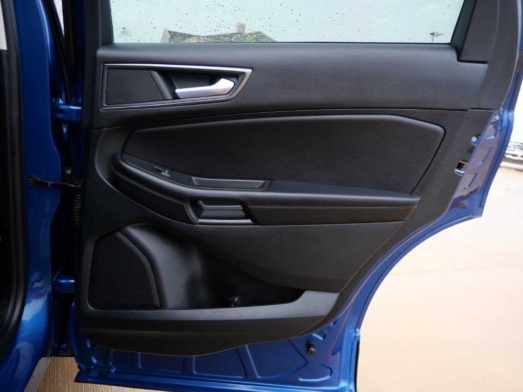 2022 Ford Edge SE AWD | Black Appearance Pkg