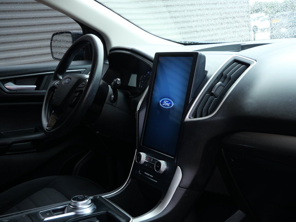 2022 Ford Edge SE AWD | Black Appearance Pkg