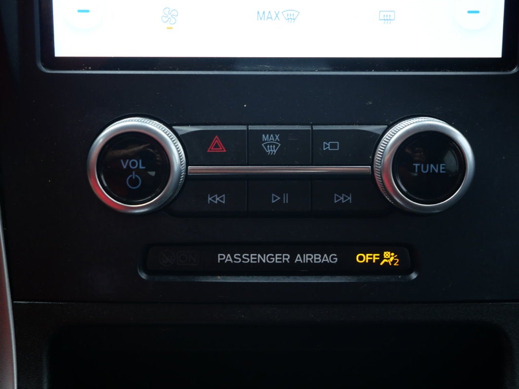 2022 Ford Edge SE AWD | Black Appearance Pkg
