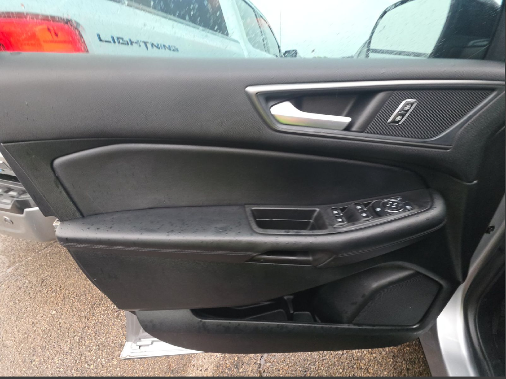 2023 Ford Edge SE AWD | Black Appearance Pkg