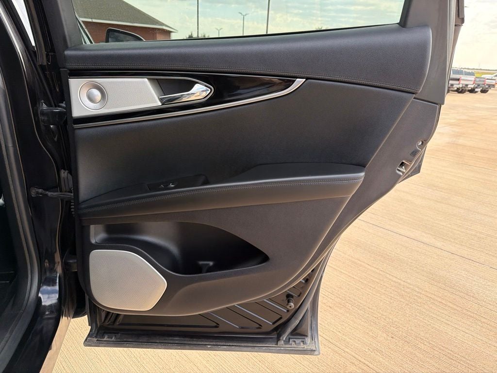 2021 Lincoln Nautilus Reserve AWD | Ultimate Pkg