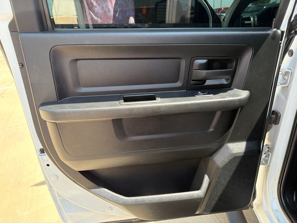 2024 RAM 3500 Tradesman 4WD | AISIN Transmission