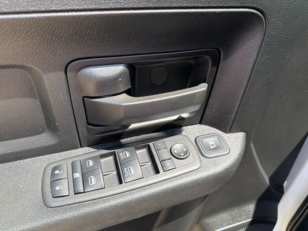 2024 RAM 3500 Tradesman 4WD | AISIN Transmission
