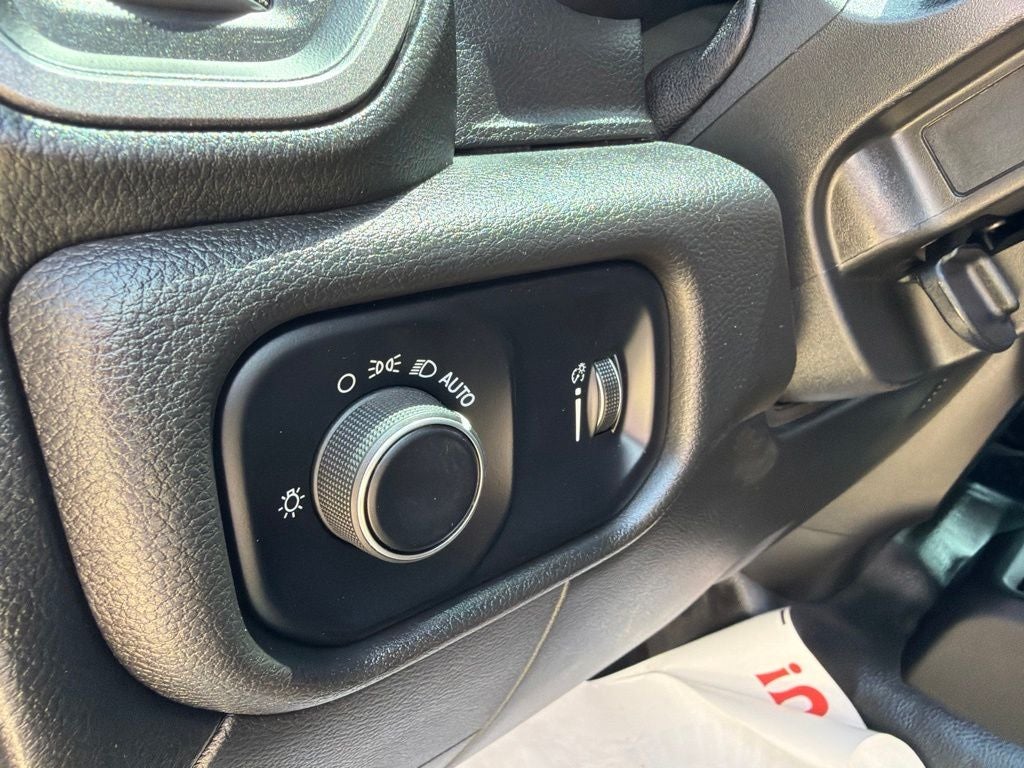 2024 RAM 3500 Tradesman 4WD | AISIN Transmission
