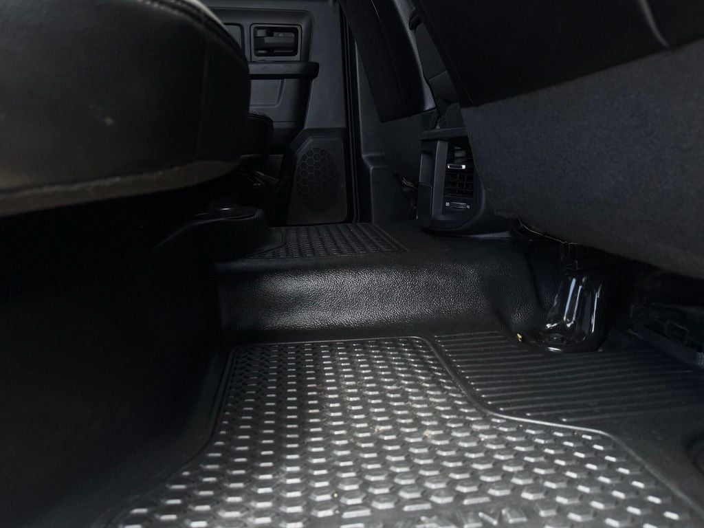 2024 RAM 3500 Tradesman 4WD | Aisin 6 Spd | Flat Bed