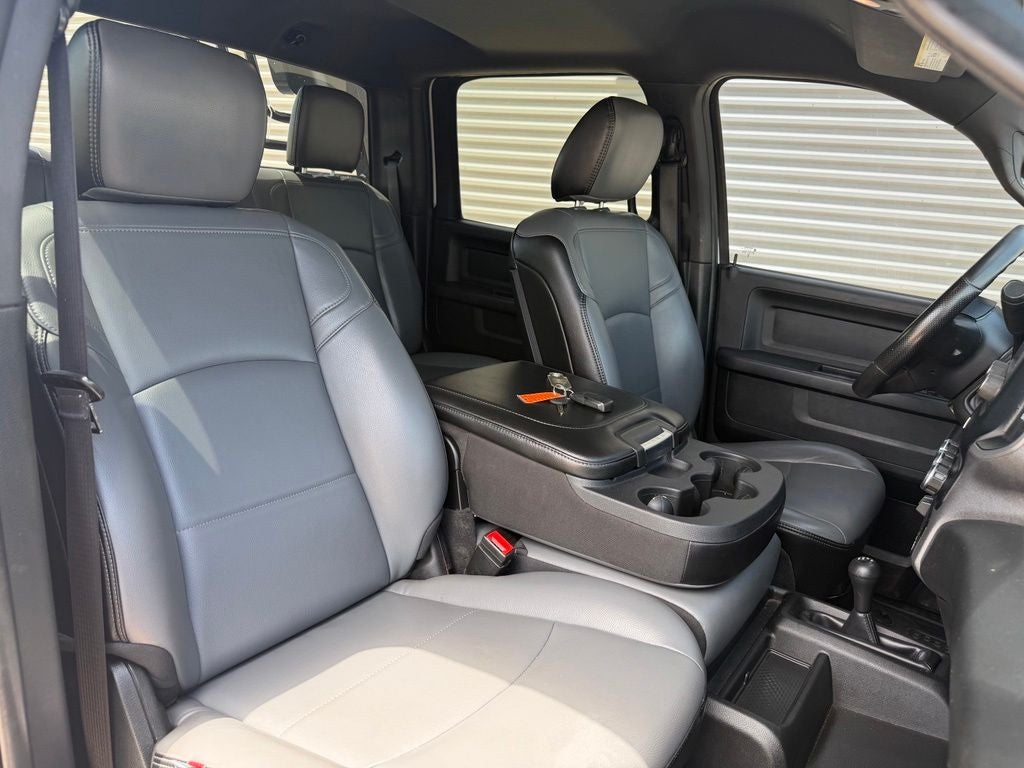 2024 RAM 3500 Tradesman 4WD | Aisin 6 Spd | Flat Bed