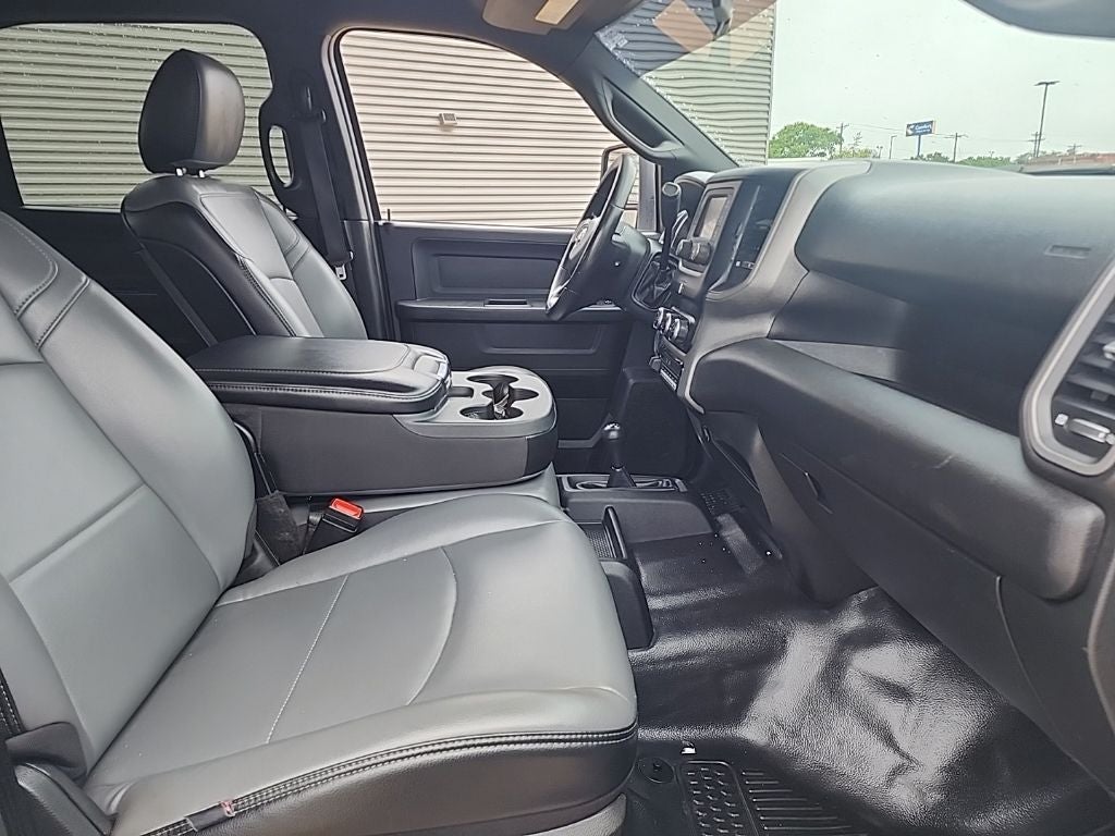 2024 RAM 3500 Tradesman 4WD | Aisin 6 Spd | Flat Bed