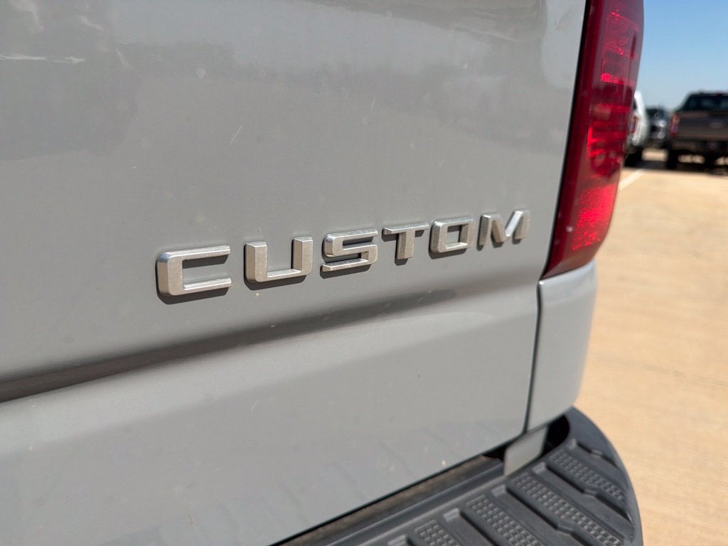 2024 Chevrolet Silverado 1500 Custom Trail Boss Z71 Off Road 2" Lift