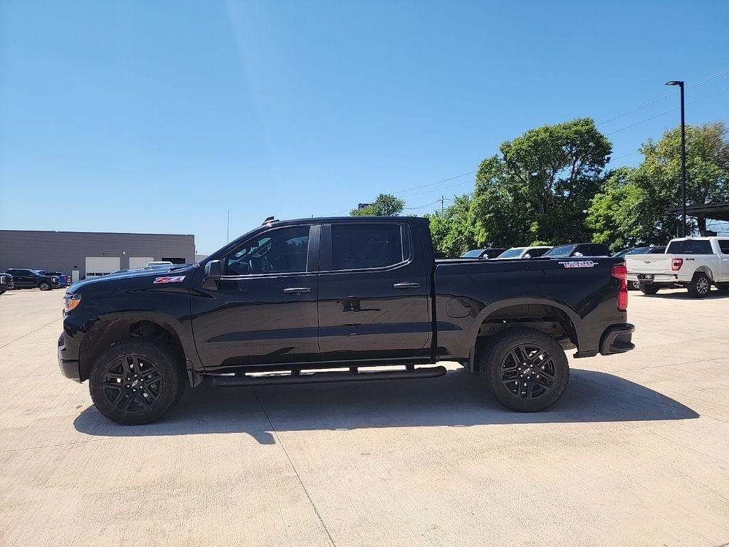 2025 Chevrolet Silverado 1500 Custom Trail Boss 4WD | TurboMax Blackout Pkg