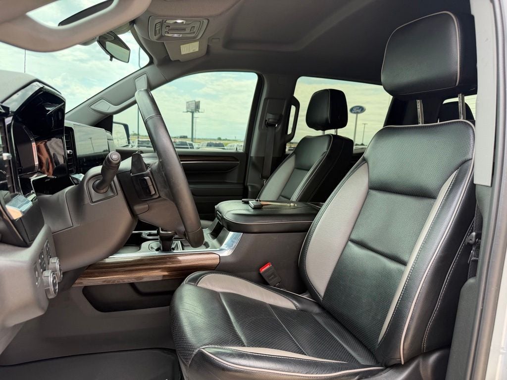 2024 Chevrolet Silverado 1500 LT Trail Boss Z71 | Preferred Equipment Pkg