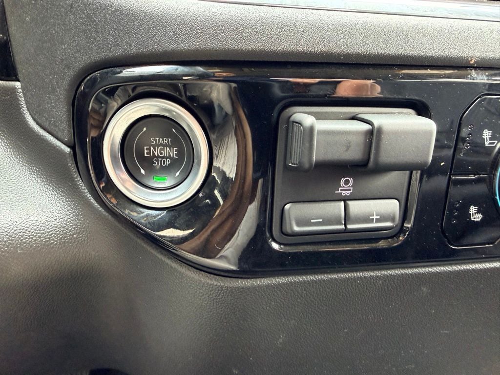 2025 GMC Sierra 1500 SLT 4WD | Premium Equipment Grp