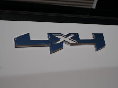 2025 GMC Sierra 1500 SLT 4WD | 5.3L V8