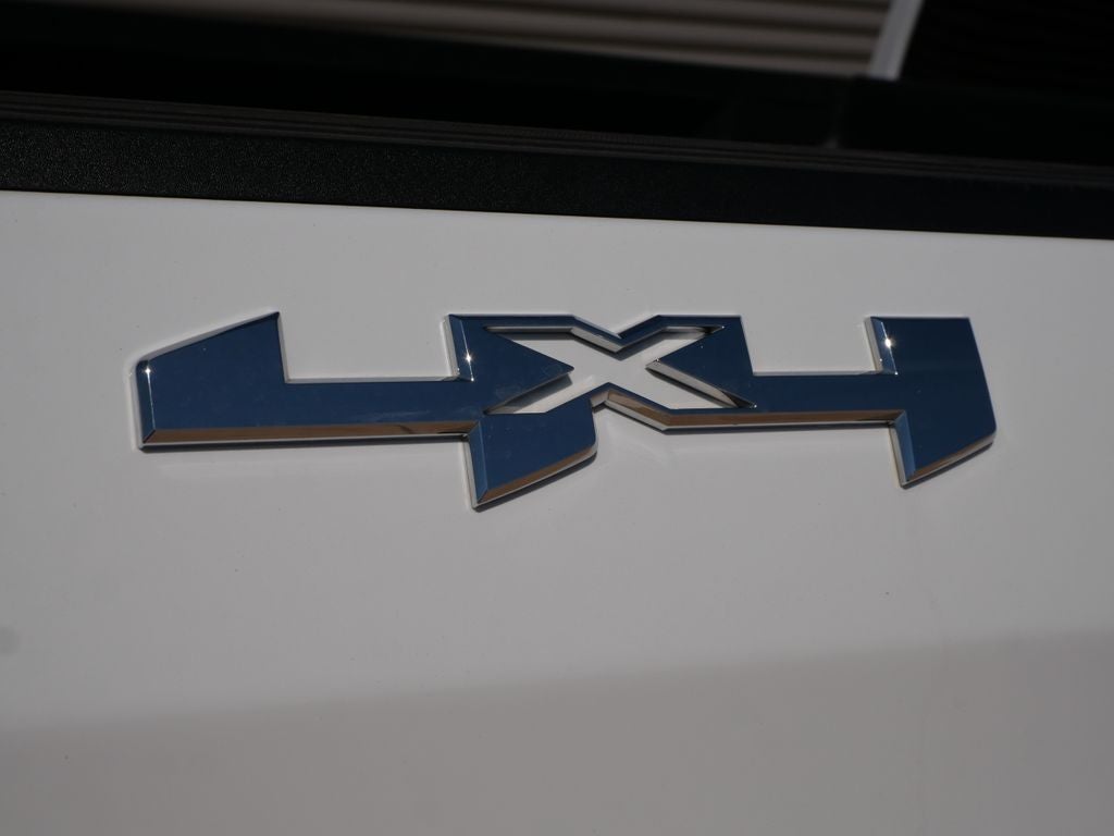 2025 GMC Sierra 1500 SLT 4WD | 5.3L V8