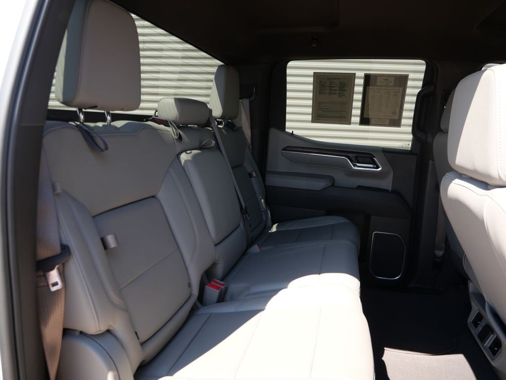 2025 GMC Sierra 1500 SLT 4WD | 5.3L V8