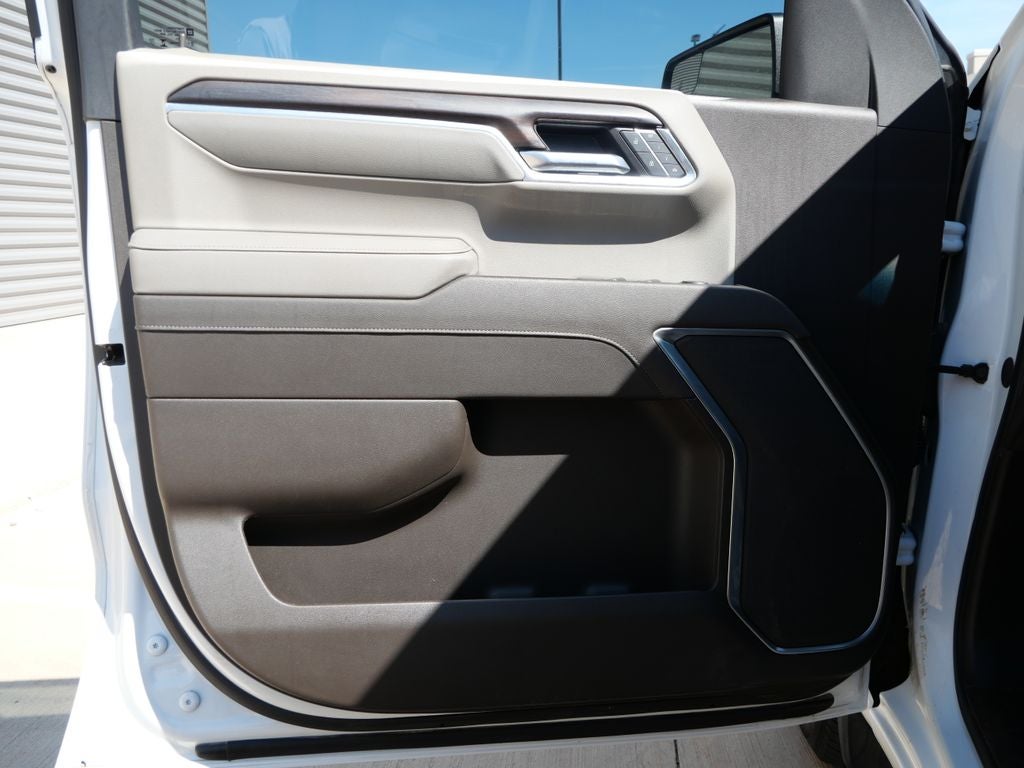 2025 GMC Sierra 1500 SLT 4WD | 5.3L V8