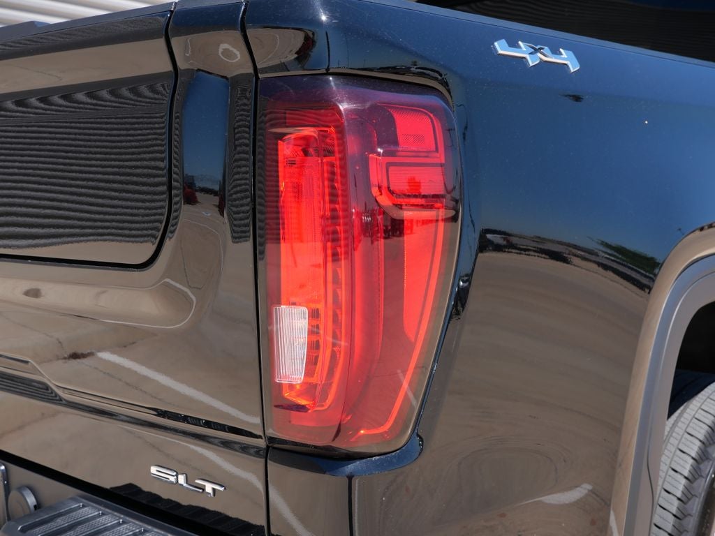 2025 GMC Sierra 1500 SLT 4WD | 5.3L V8