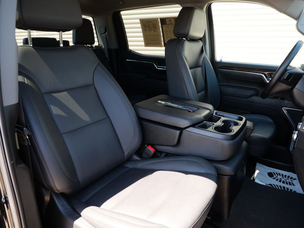 2025 GMC Sierra 1500 SLT 4WD | 5.3L V8