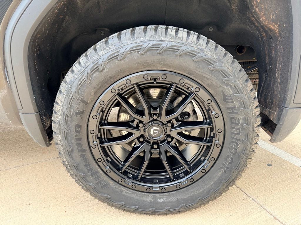 2025 GMC Sierra 1500 SLT 4WD | 5.3L V8