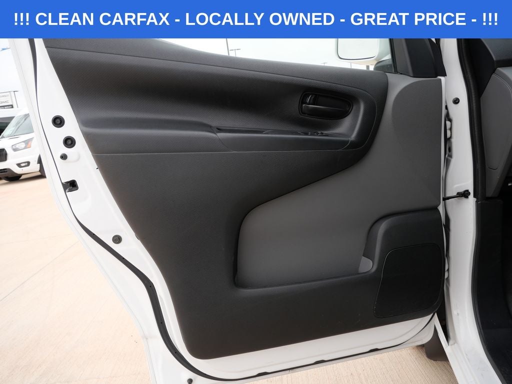 2015 Nissan NV200 SV Cargo Van