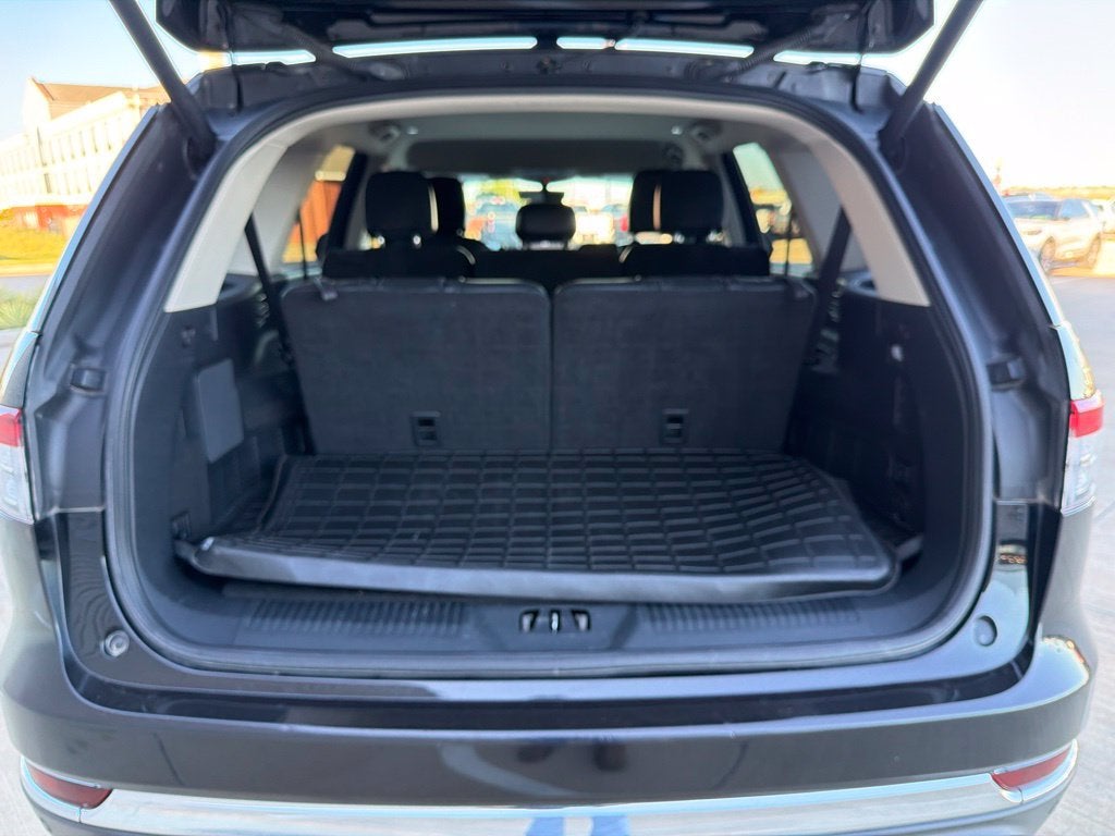 2023 Lincoln Aviator Standard AWD