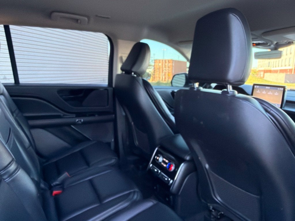 2023 Lincoln Aviator Standard AWD