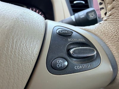 2013 Nissan Pathfinder Platinum 4WD | 7 Passenger