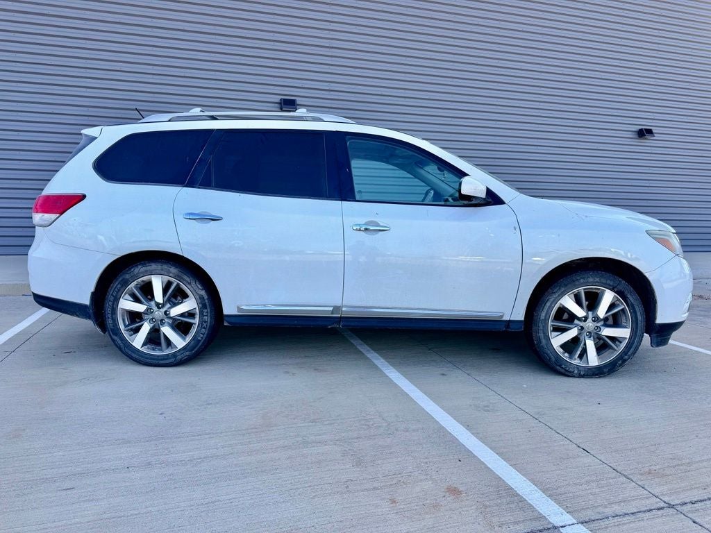2013 Nissan Pathfinder Platinum 4WD | 7 Passenger