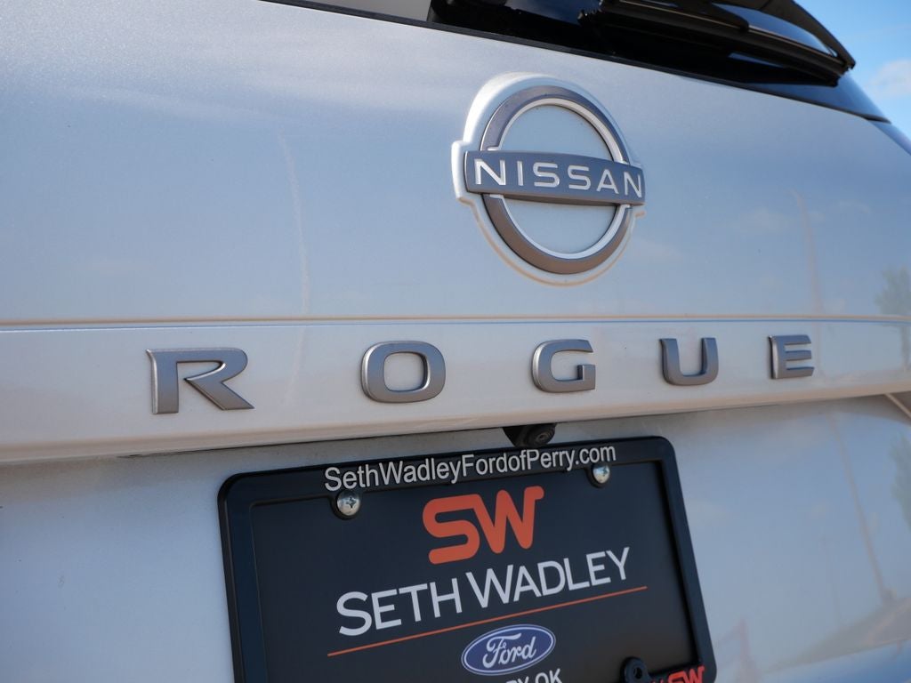 2025 Nissan Rogue SV