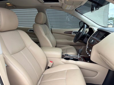 2017 Nissan Pathfinder Platinum 4WD | 7 Passenger