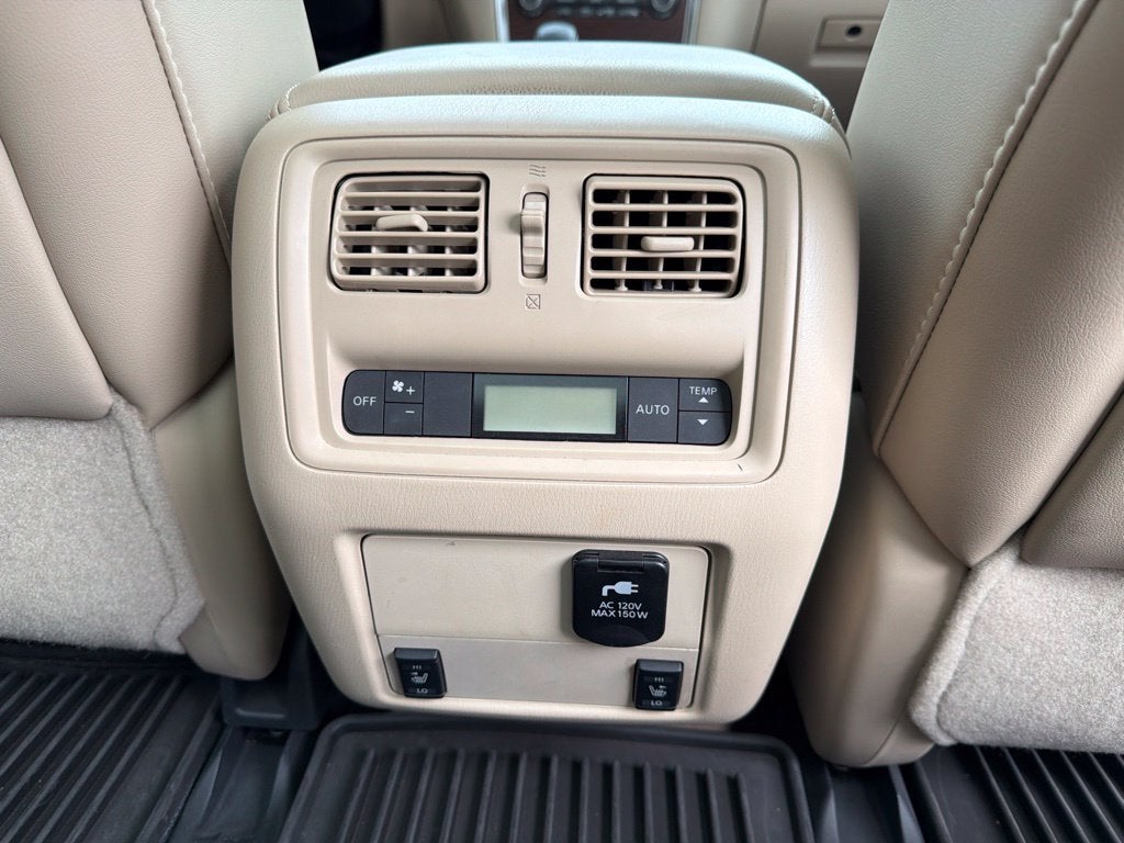 2017 Nissan Pathfinder Platinum 4WD | 7 Passenger