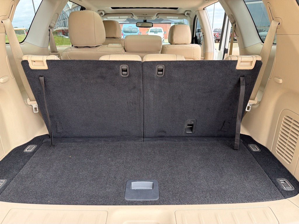 2017 Nissan Pathfinder Platinum 4WD | 7 Passenger